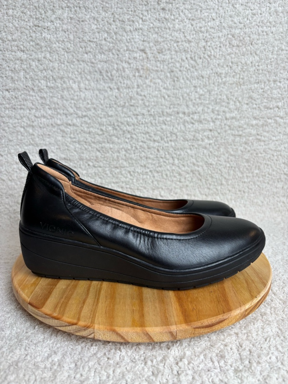 Vionic Shoes Womens 7 Jacey Wedge Slip On Leather Orthodic Arch Support in Black